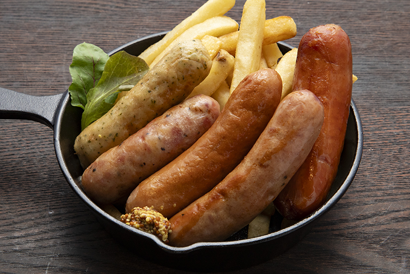 肉汁弾ける！本格ソーセージ5本＆ポテト盛り合わせ